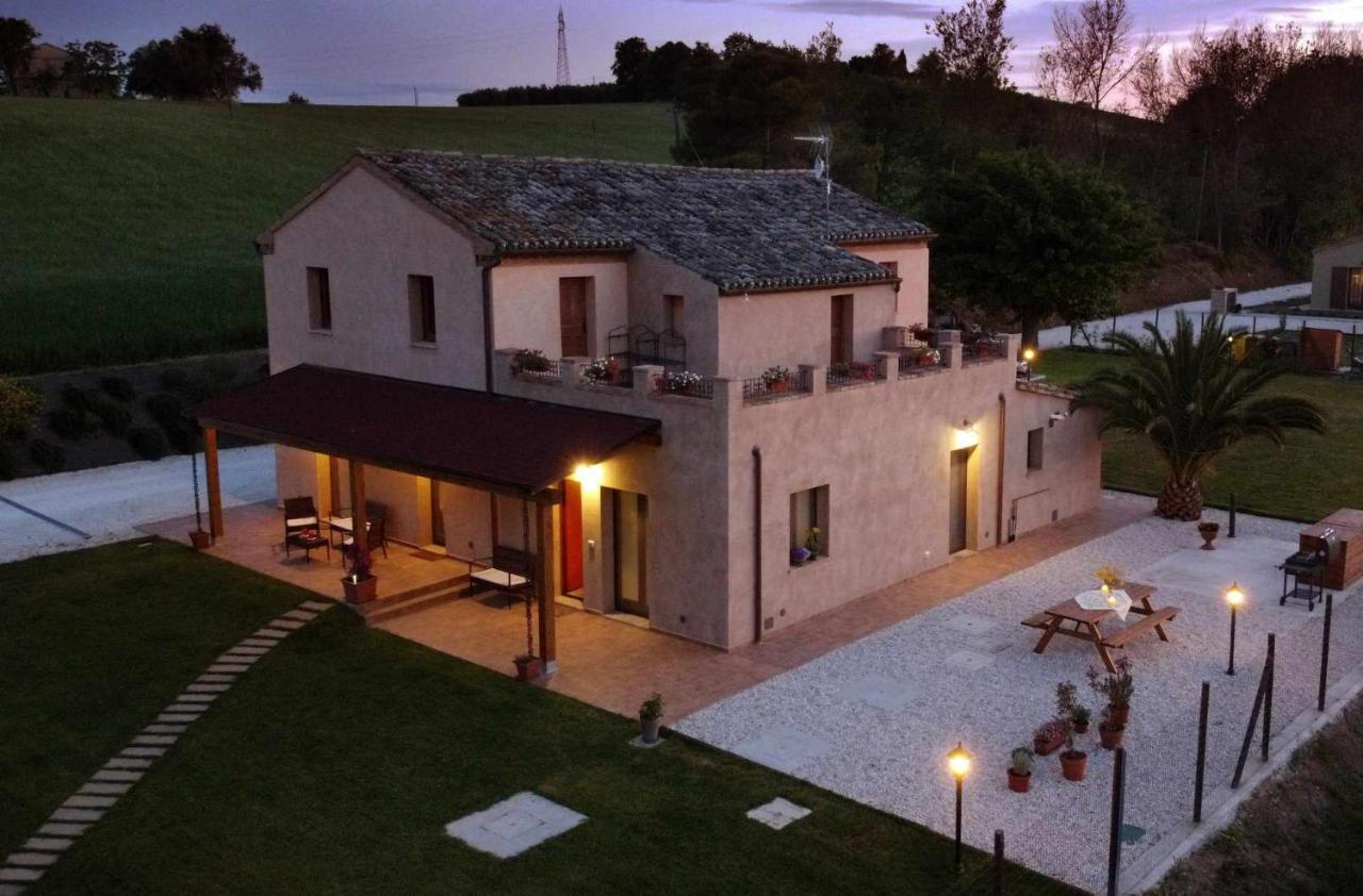 Casa Montefiore 13 Iris Lt Nella Tranquilla Campagna Marchigiana 안코나 외부 사진