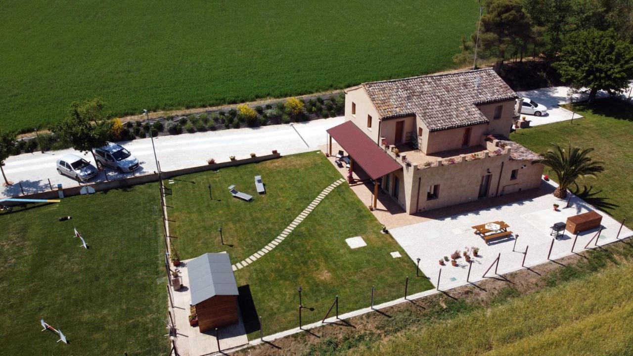Casa Montefiore 13 Iris Lt Nella Tranquilla Campagna Marchigiana 안코나 외부 사진